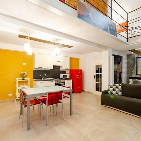 Апартаменты Joivy Vibrant Open-Plan Apt For 6 In Historic Centre Генуя Экстерьер фото